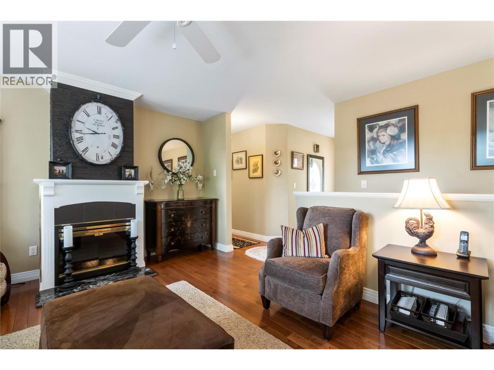  2215 Lakeview Drive, Blind Bay