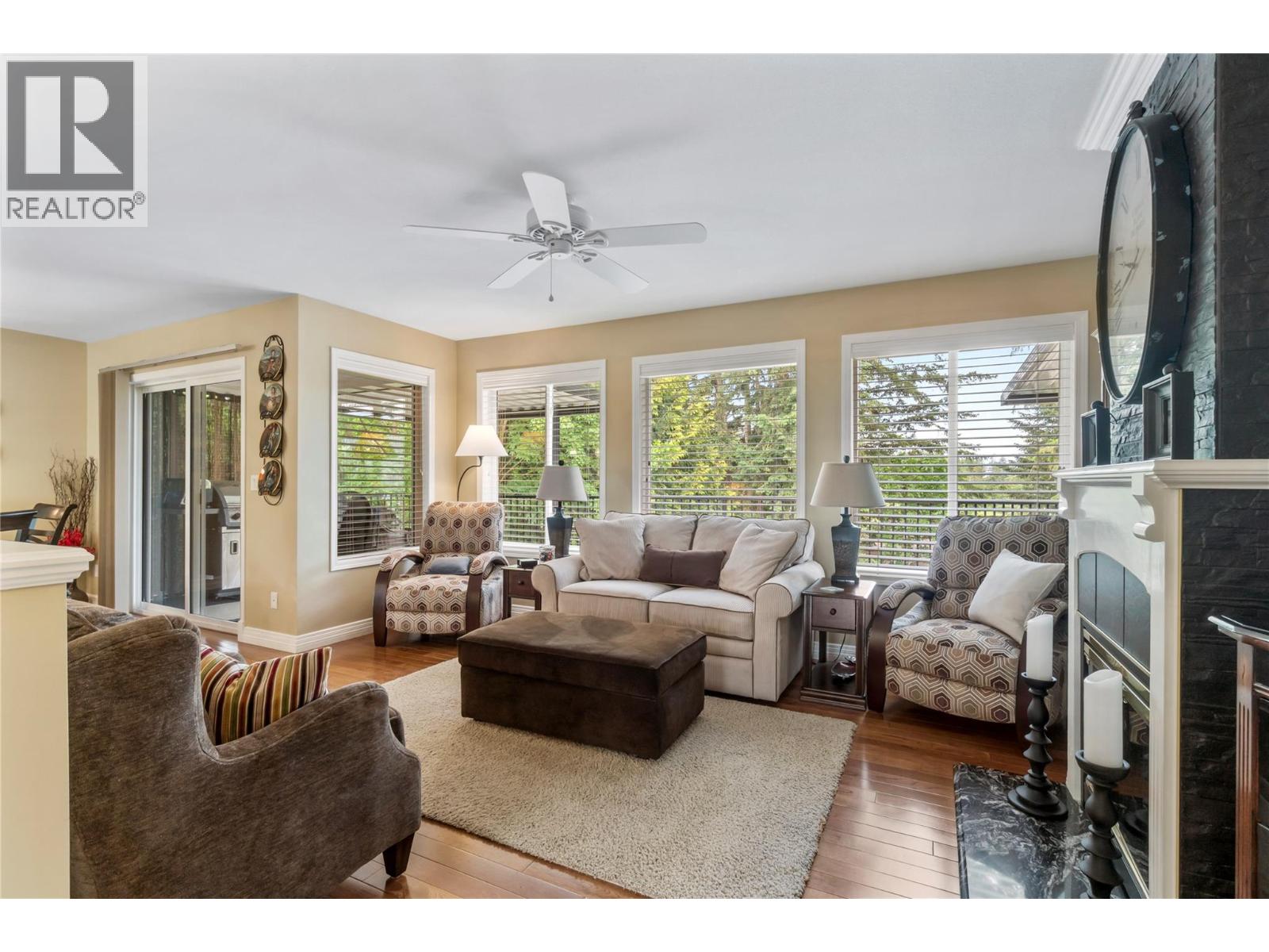  2215 Lakeview Drive, Blind Bay