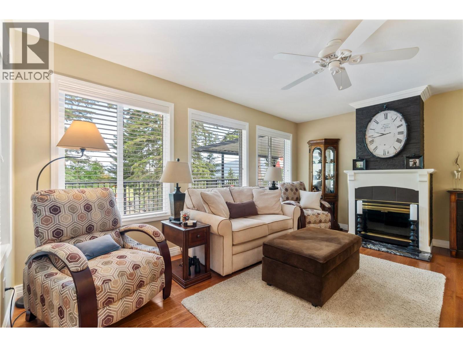 2215 Lakeview Drive - 22