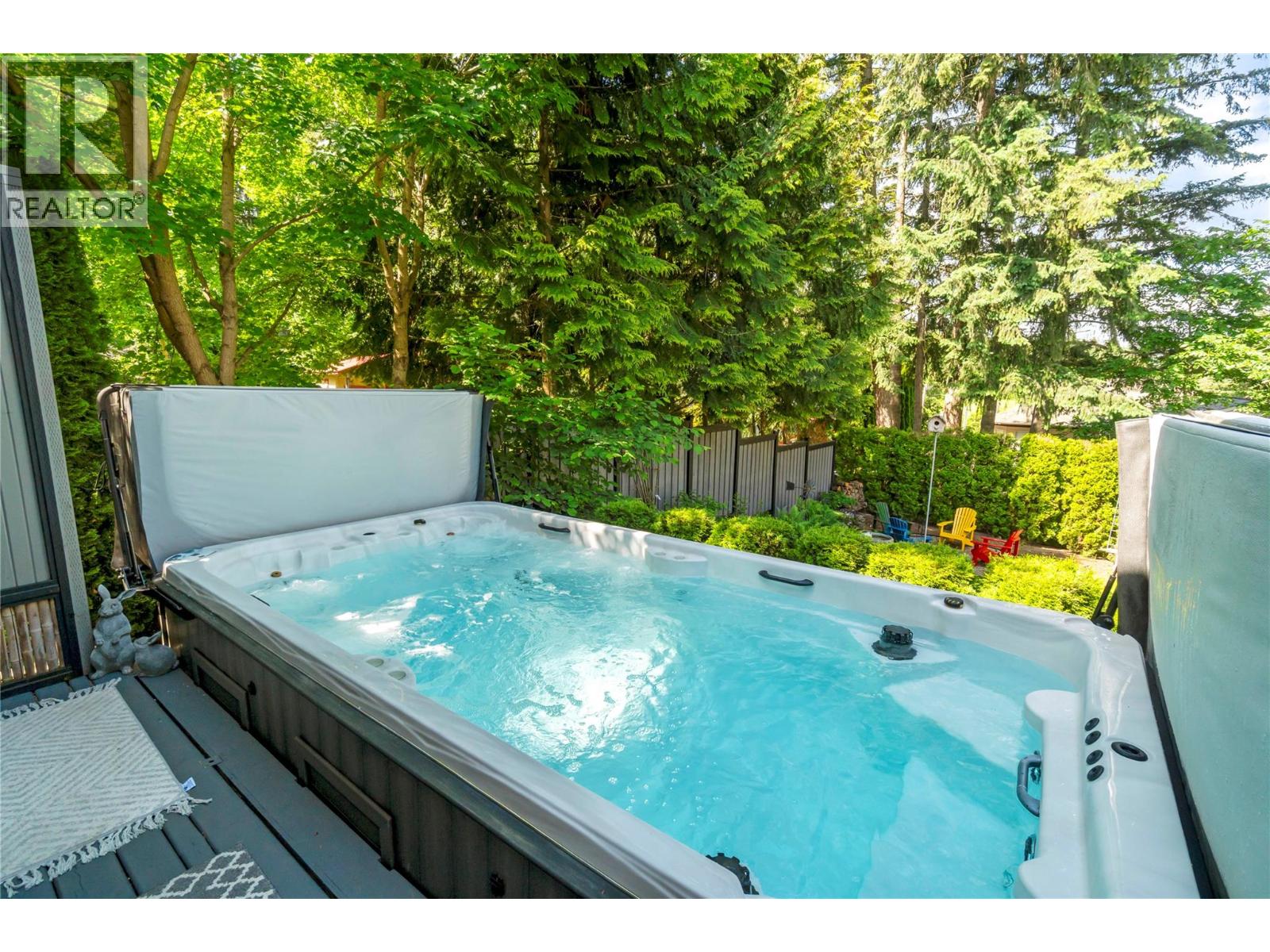  2215 Lakeview Drive, Blind Bay