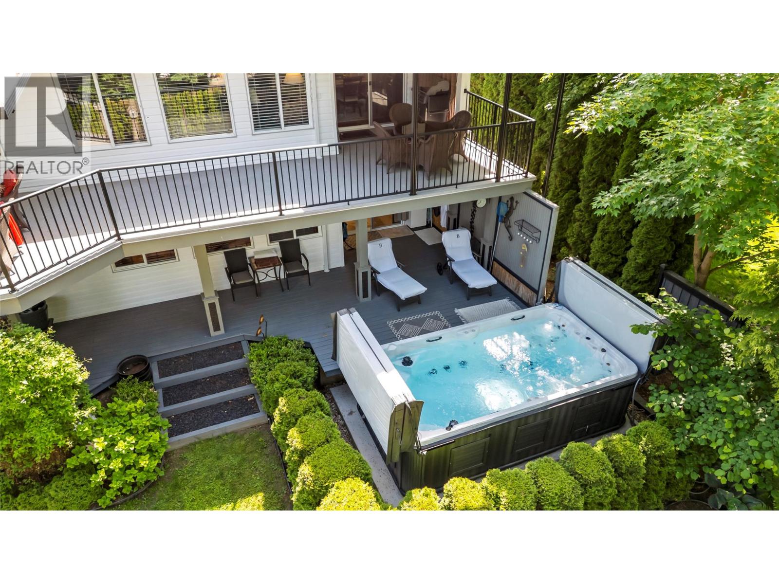  2215 Lakeview Drive, Blind Bay