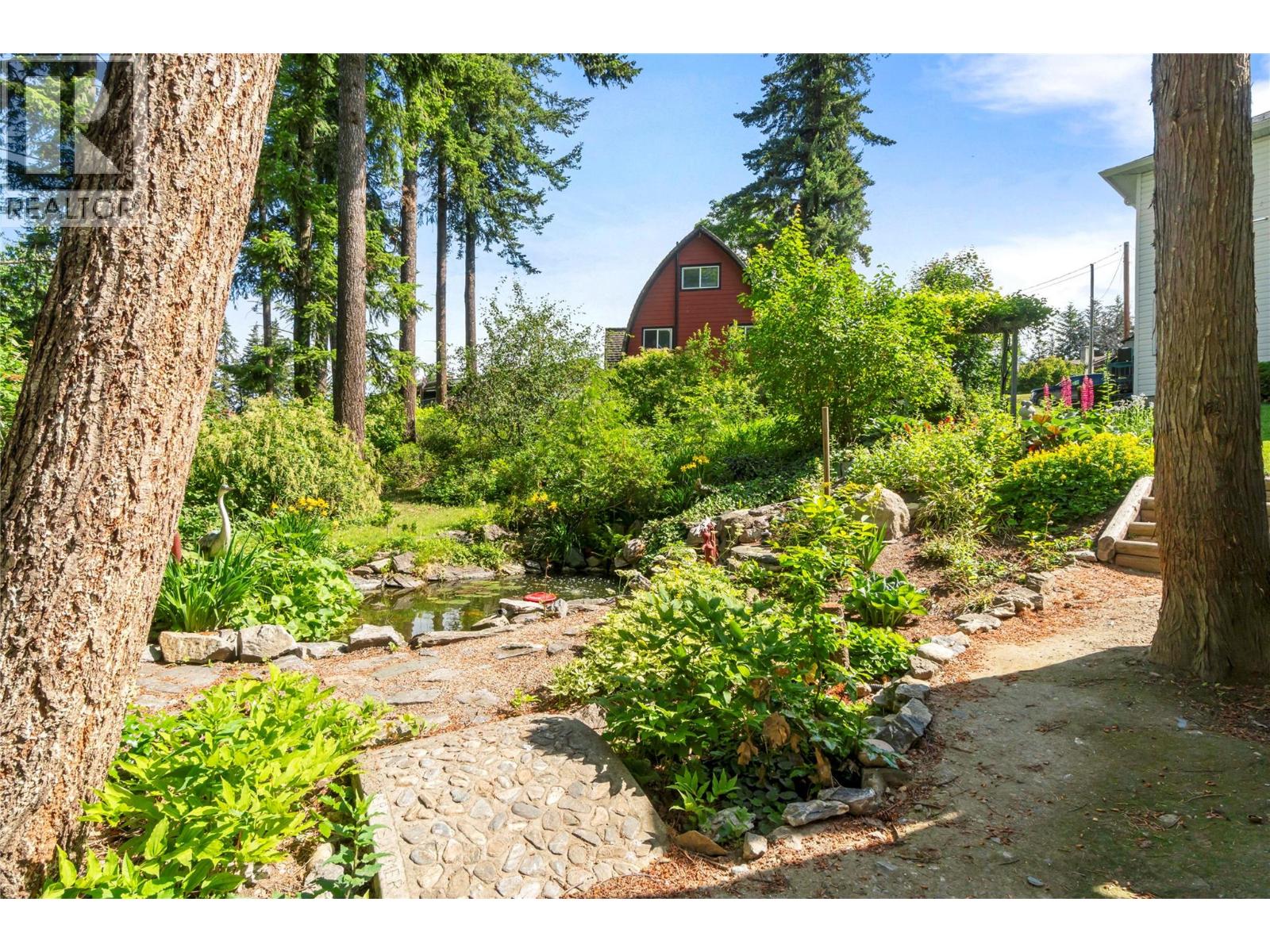 2215 Lakeview Drive - 69