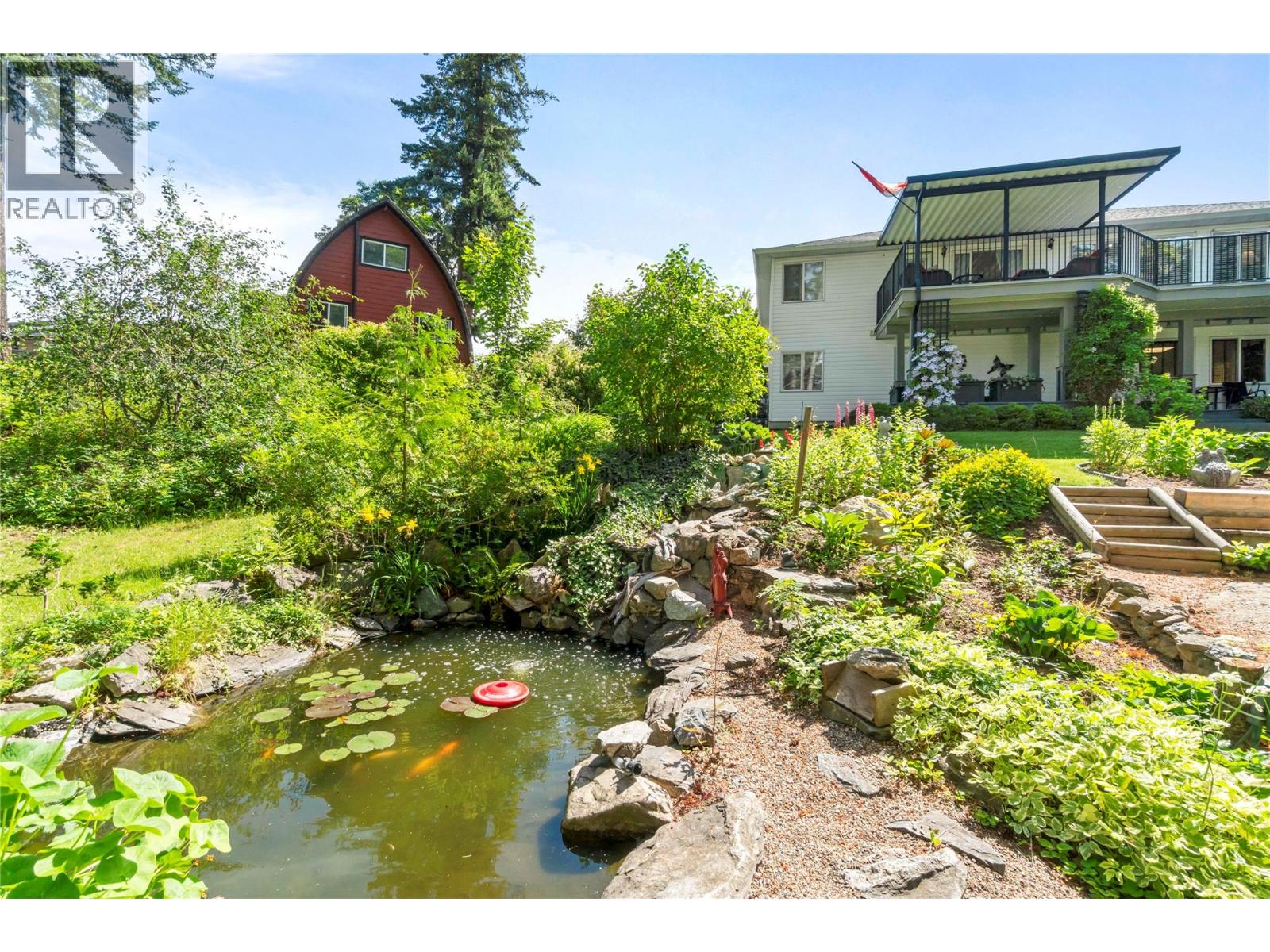  2215 Lakeview Drive, Blind Bay