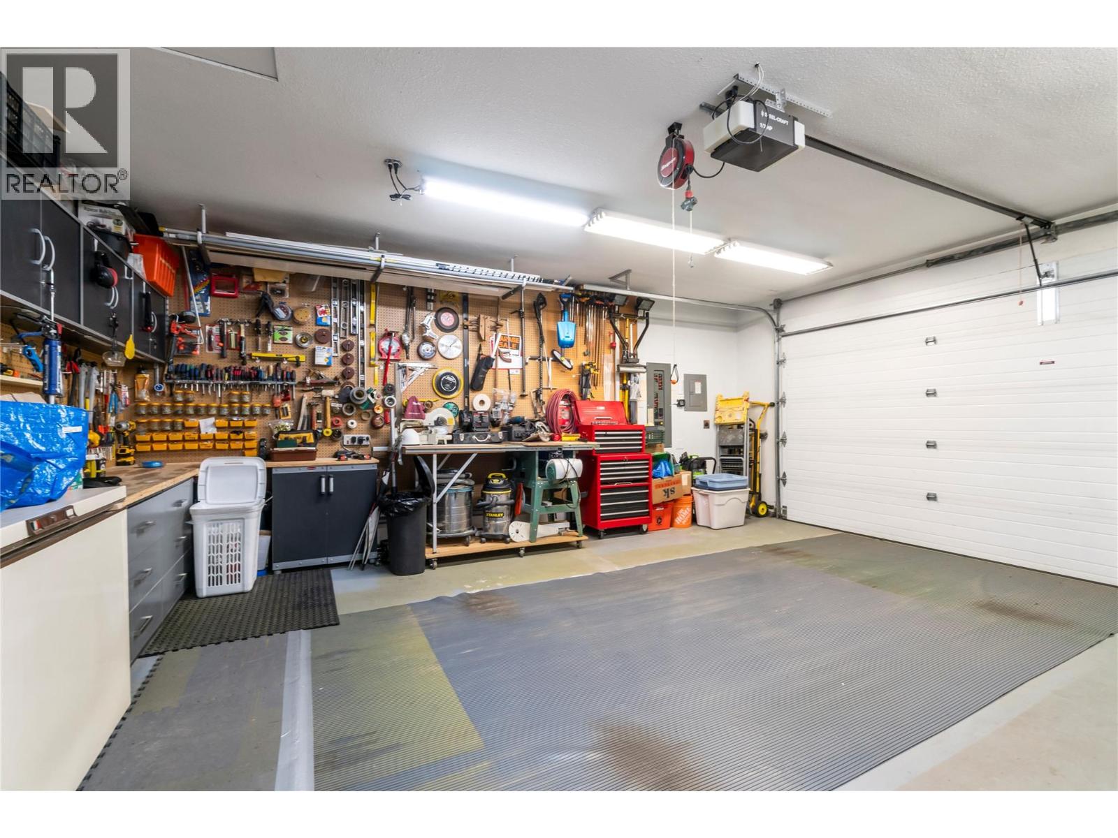 2215 Lakeview Drive - 50