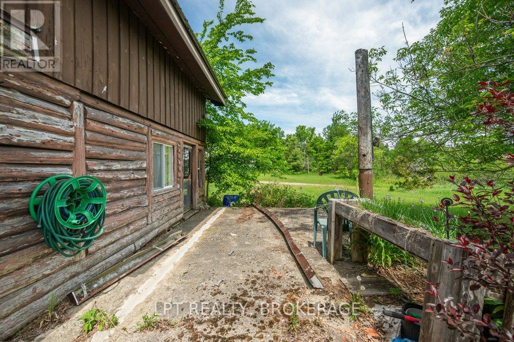 4342 HENDERSON ROAD - 39