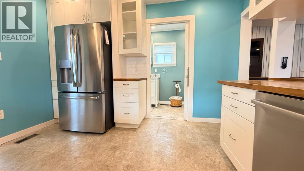 106 1 Street W - 25