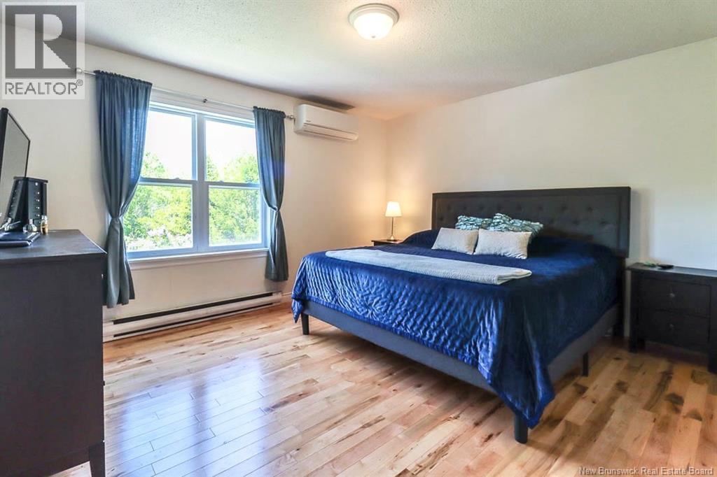 11 Princeton Avenue - 18