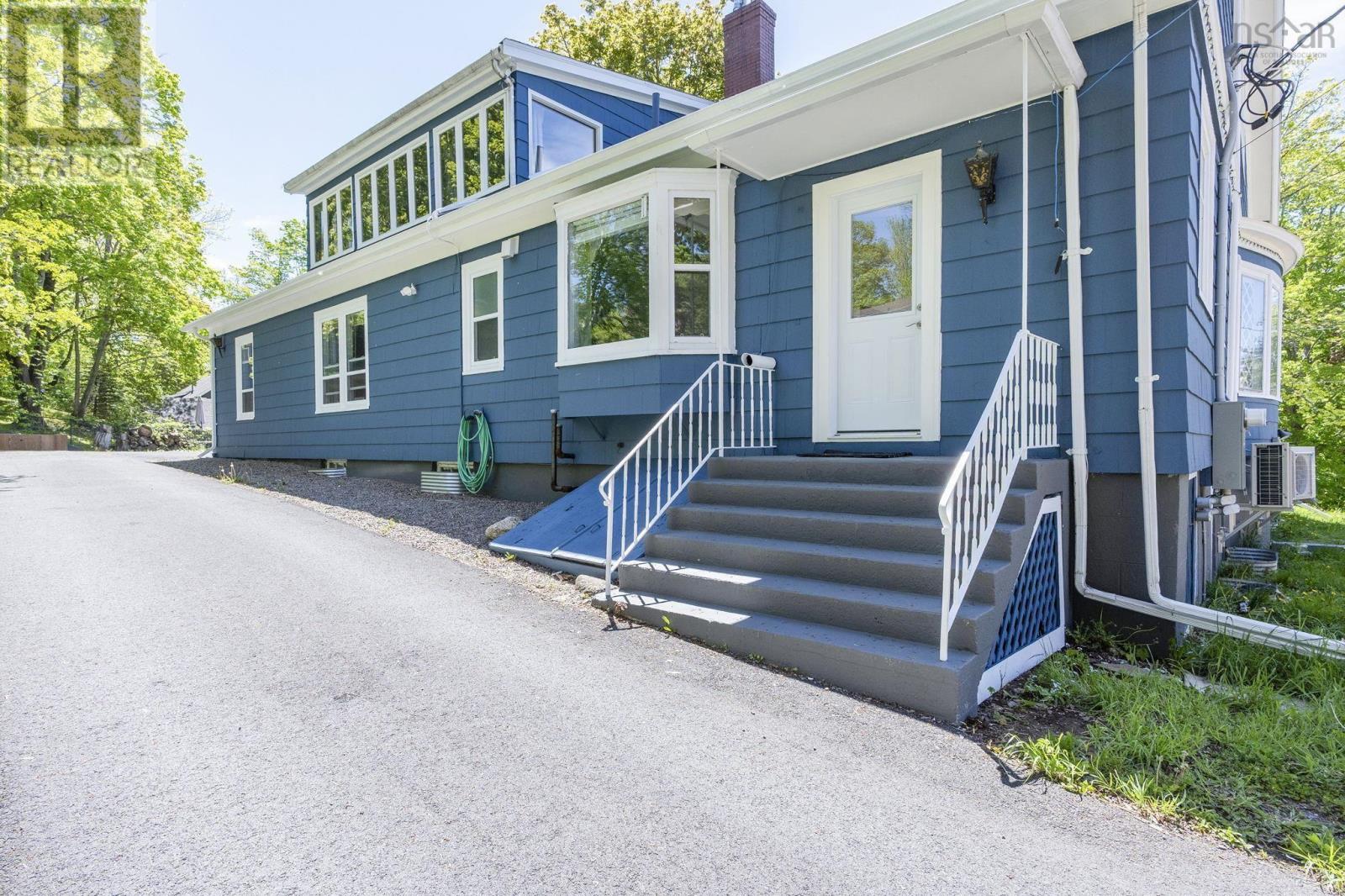 Property 34 of 51 of 471 Clifton Avenue