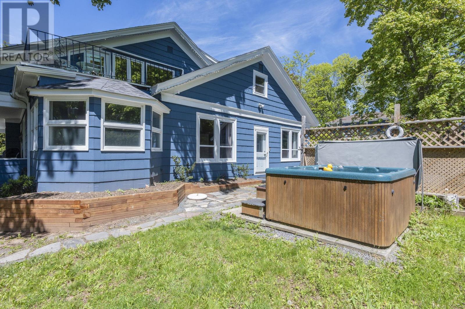 Property 33 of 51 of 471 Clifton Avenue