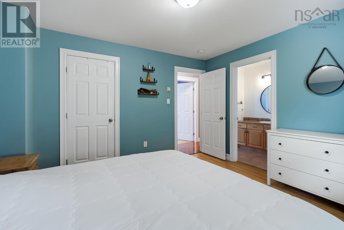 Property 25 of 30 of 1211 Sackville Drive
