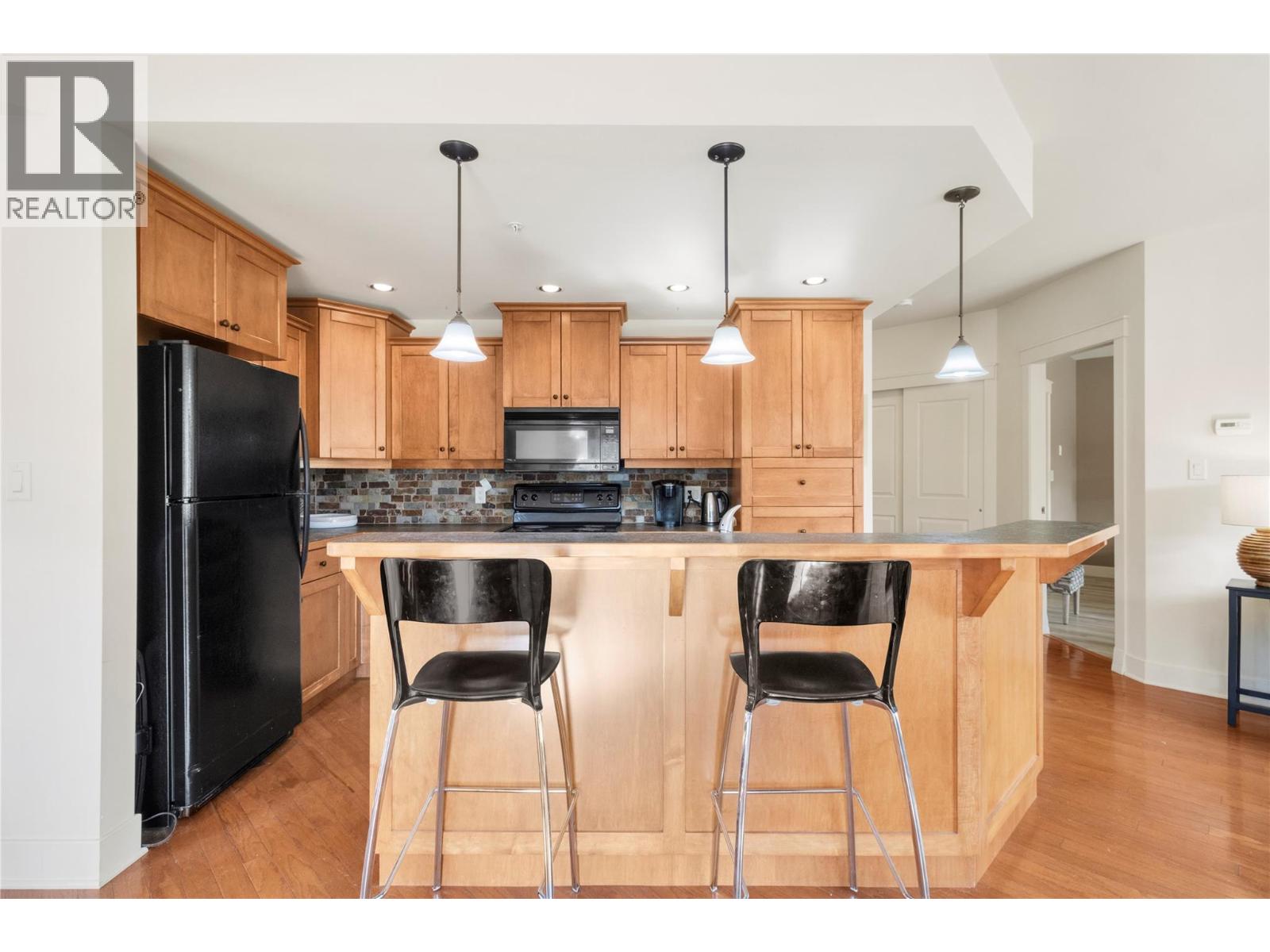 #103 611 Shuswap Street SW - 7