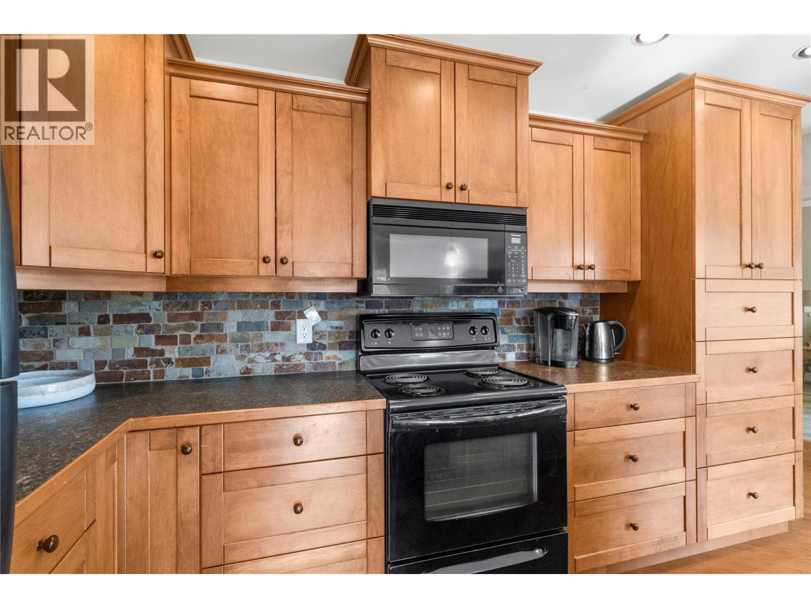 103 611 Shuswap Street Southwest, Salmon Arm