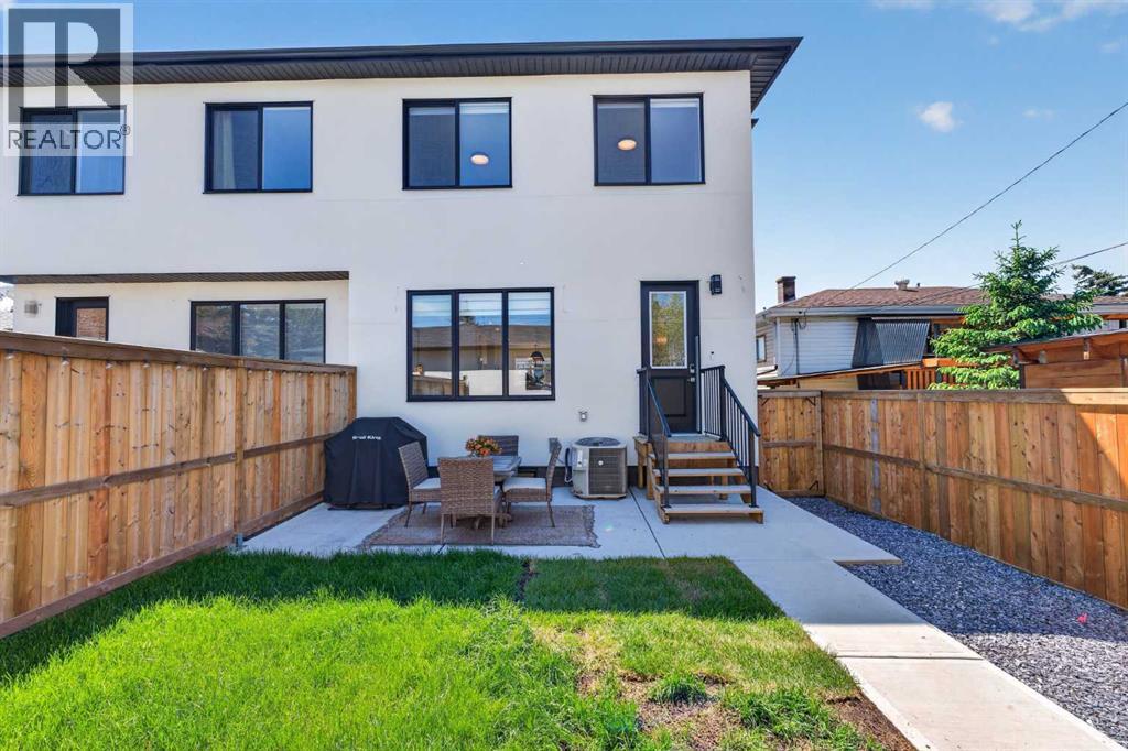 8124 47 Avenue NW - 39