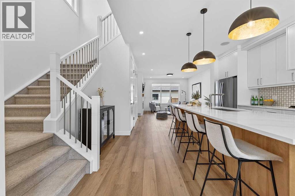 8124 47 Avenue NW - 10