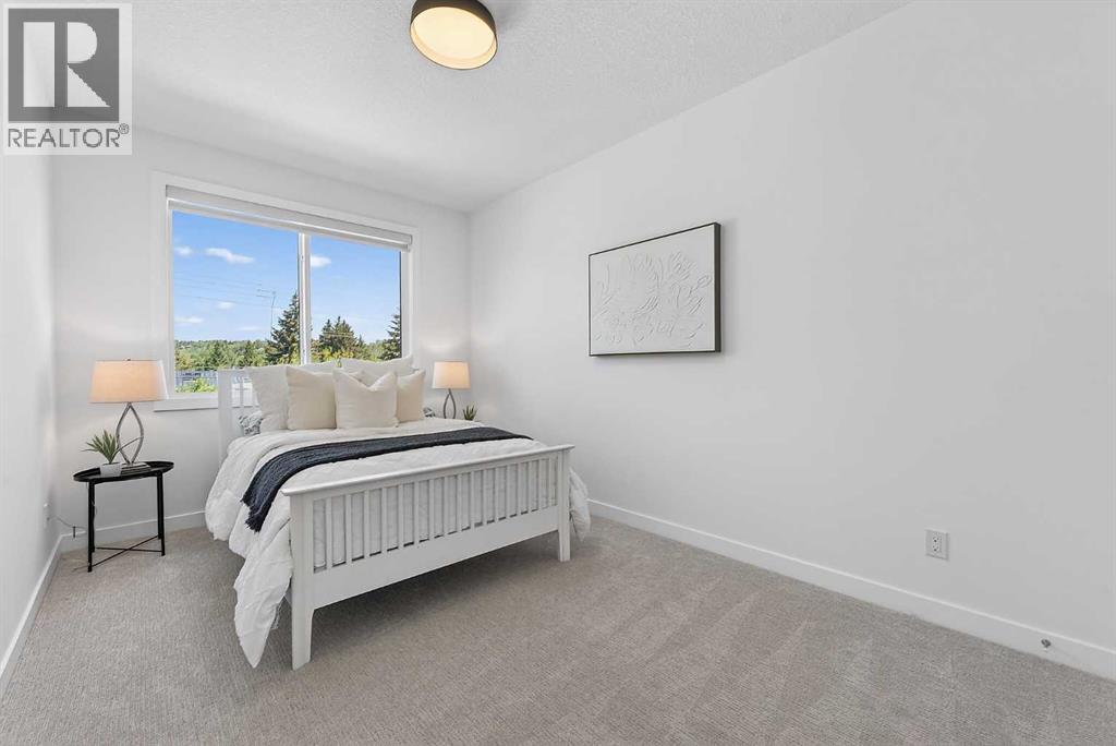 8124 47 Avenue NW - 24