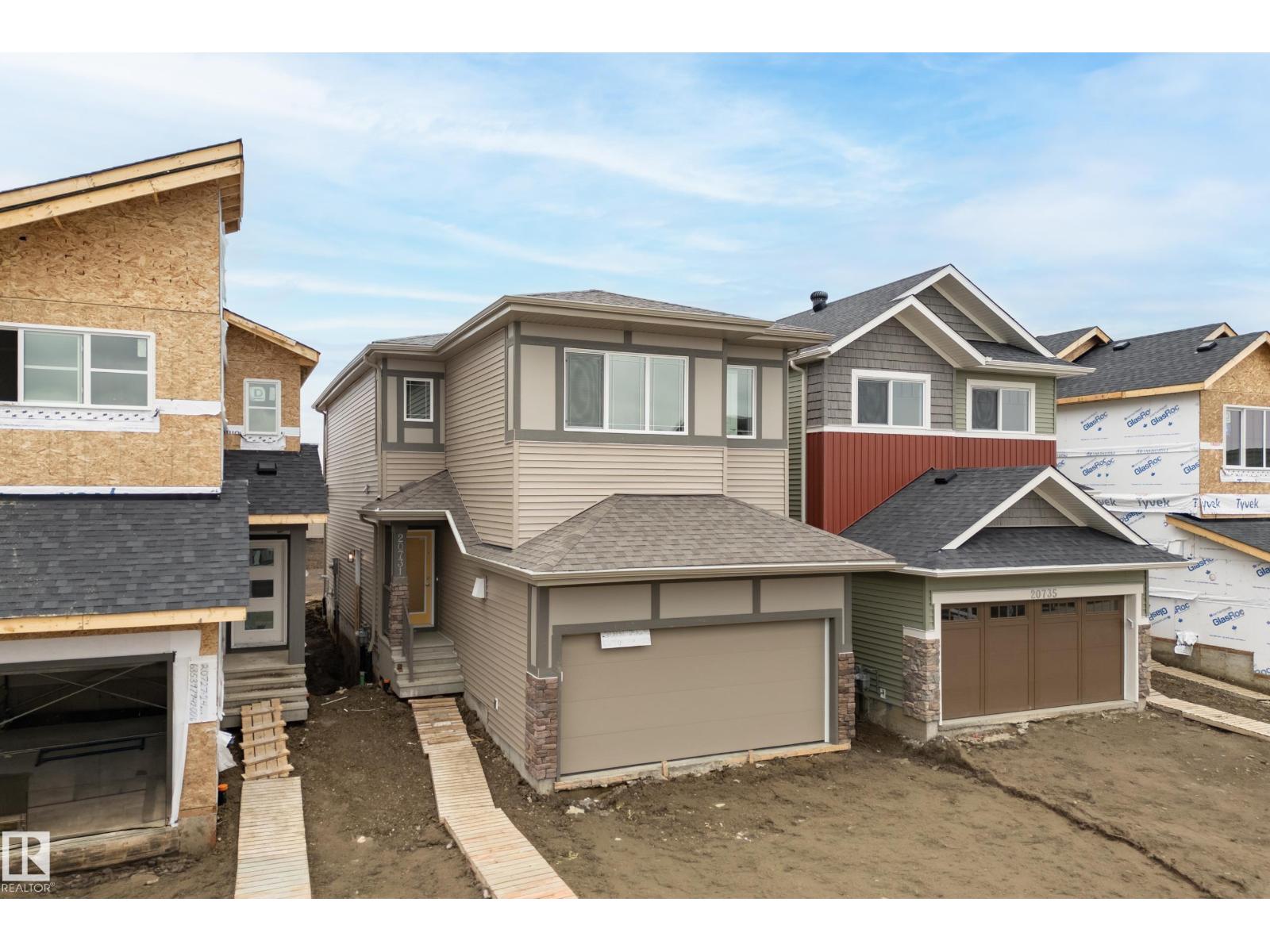 20731 24 AV NW - 3