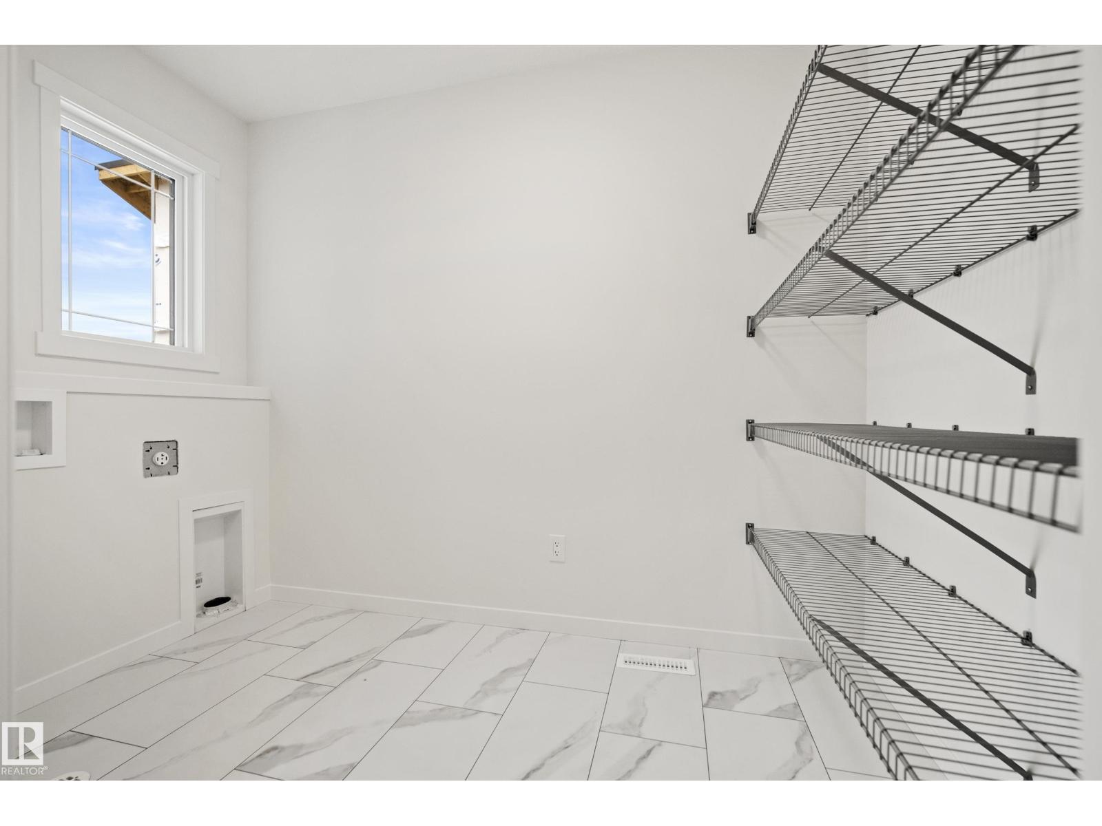 20731 24 AV NW - 40