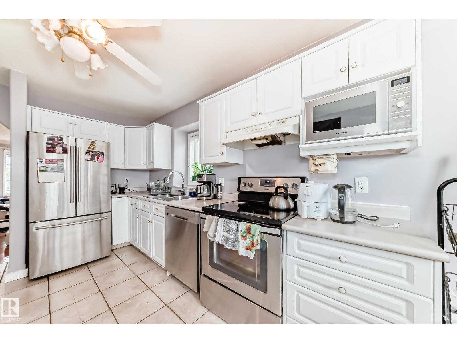 8317 160A AV NW - 12