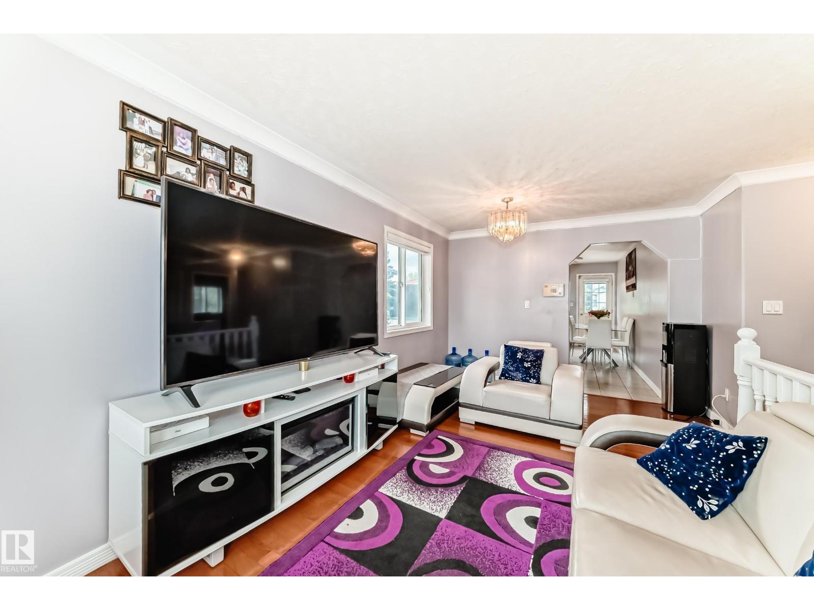 8317 160A AV NW - 16