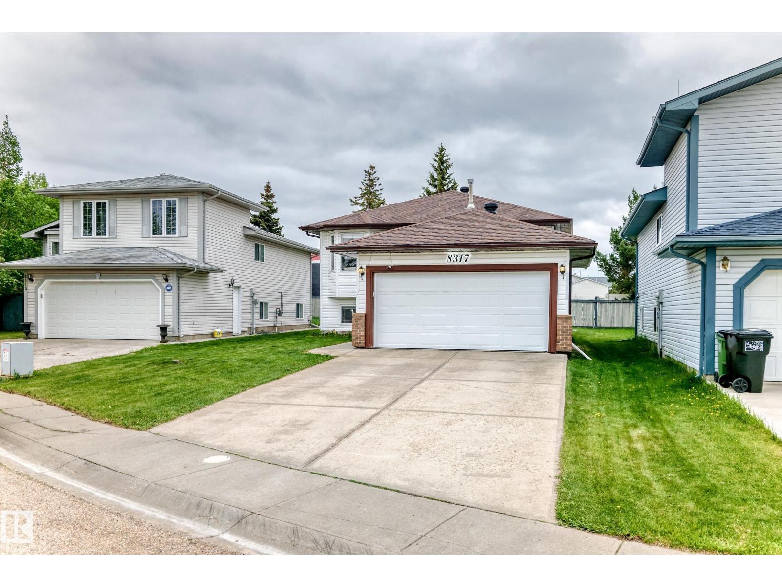 8317 160A AV NW - Image 2