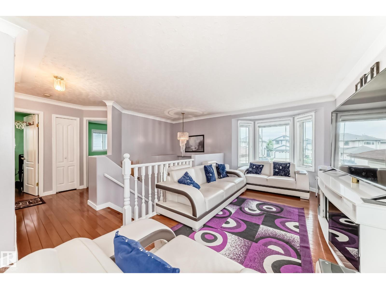 8317 160A AV NW - 18