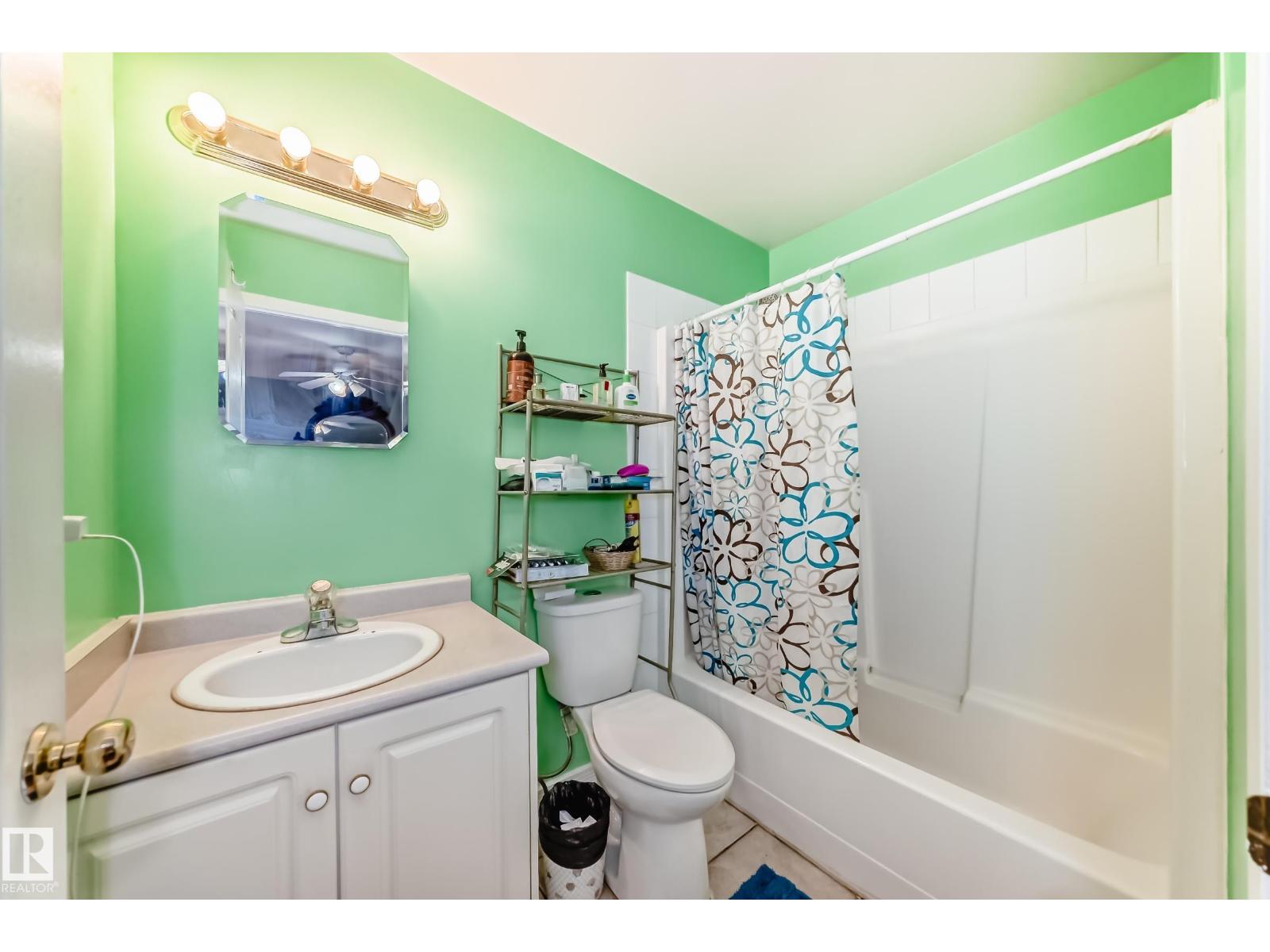 8317 160A AV NW - 23