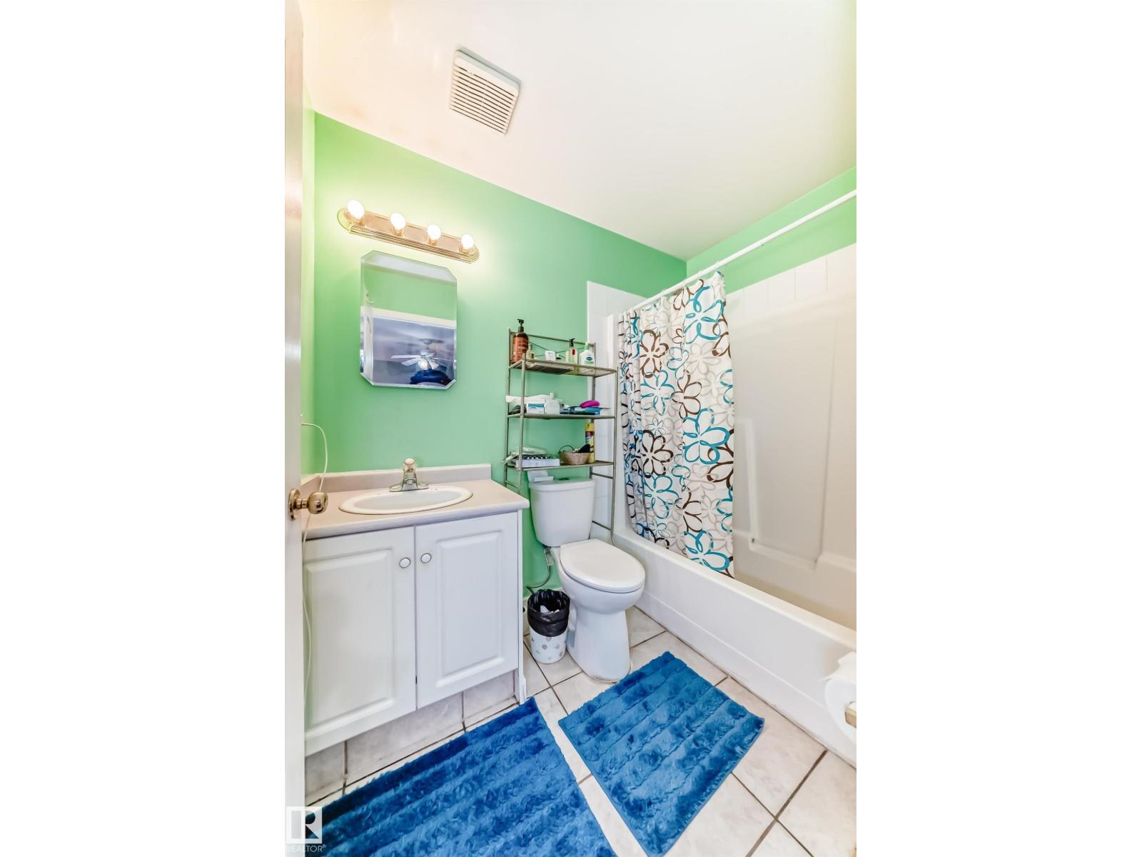 8317 160A AV NW - 24