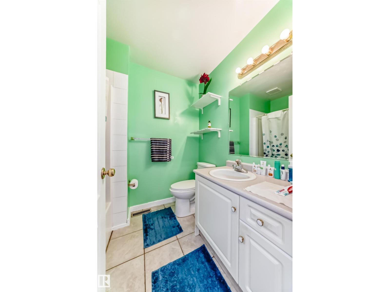 8317 160A AV NW - 30