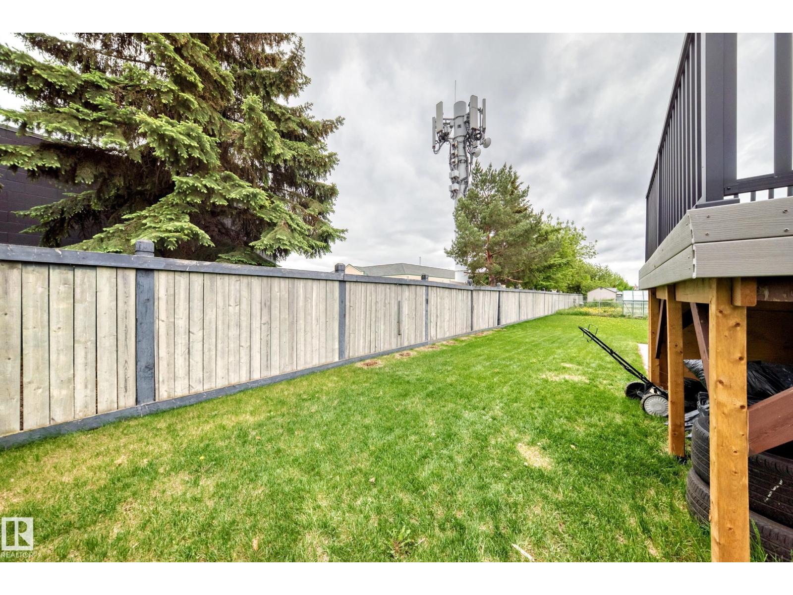 8317 160A AV NW - 47