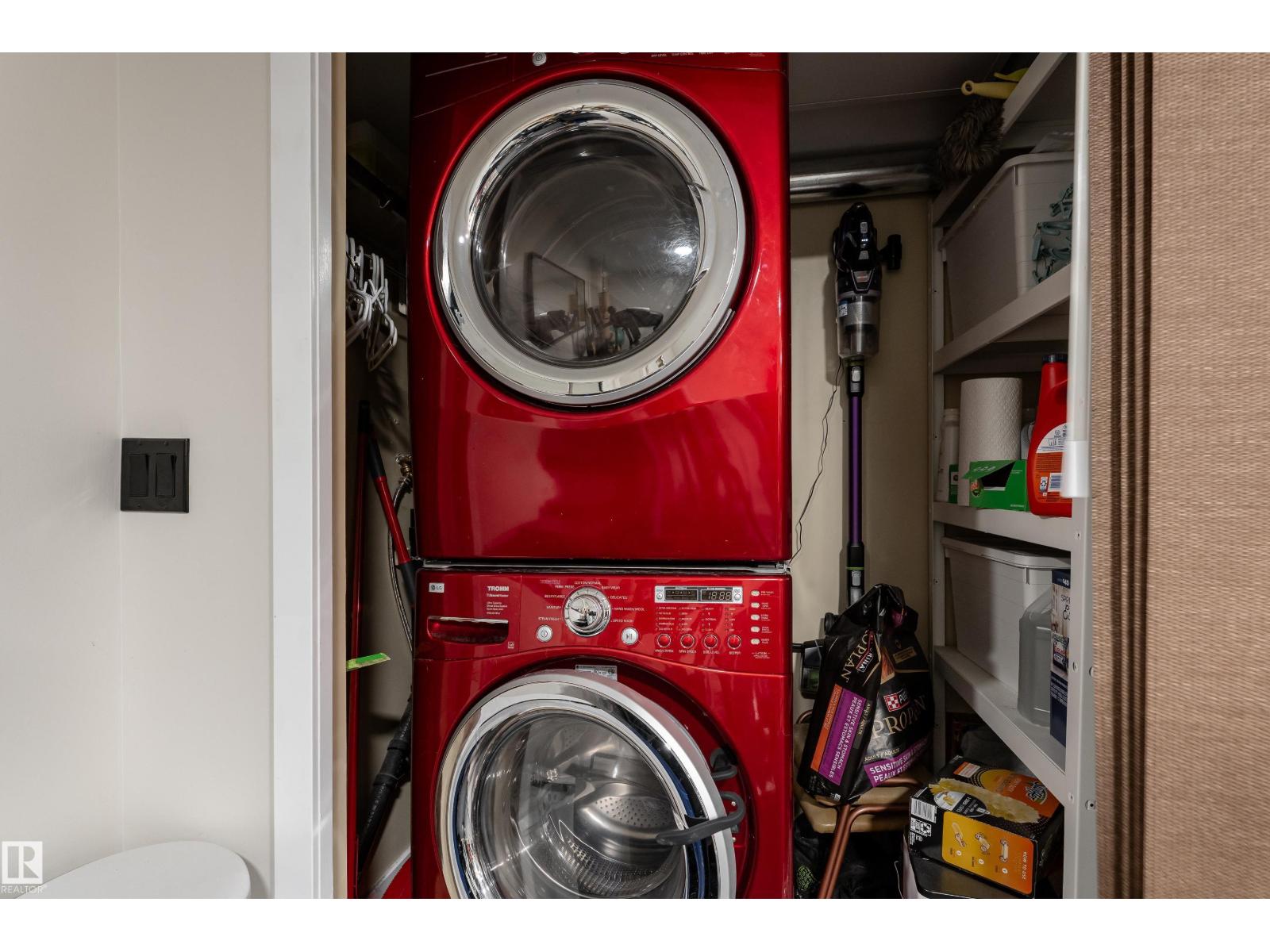 5964 SOUTH TERWILLEGAR BV NW - 33