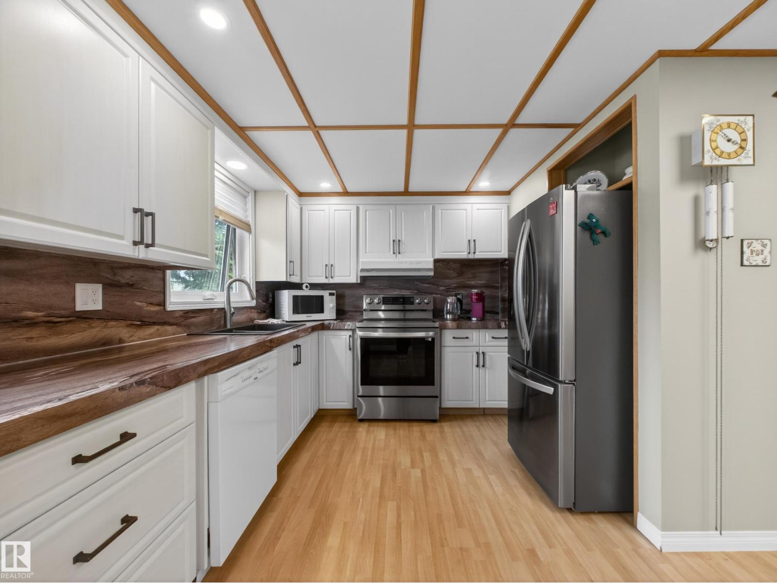14408 77 ST NW - 14