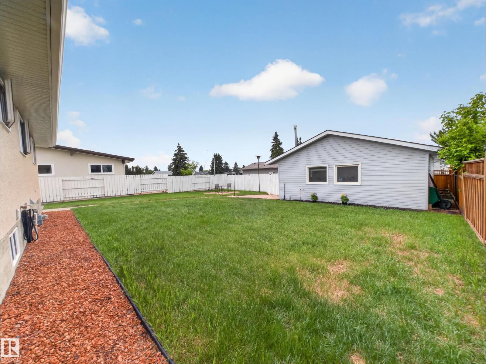 14408 77 ST NW - 63