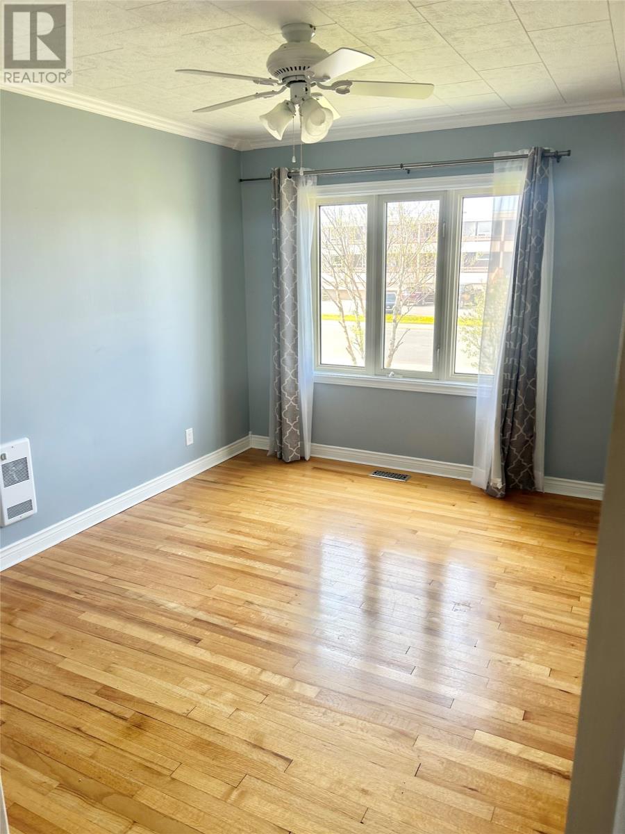 172 Elizabeth Drive - 11