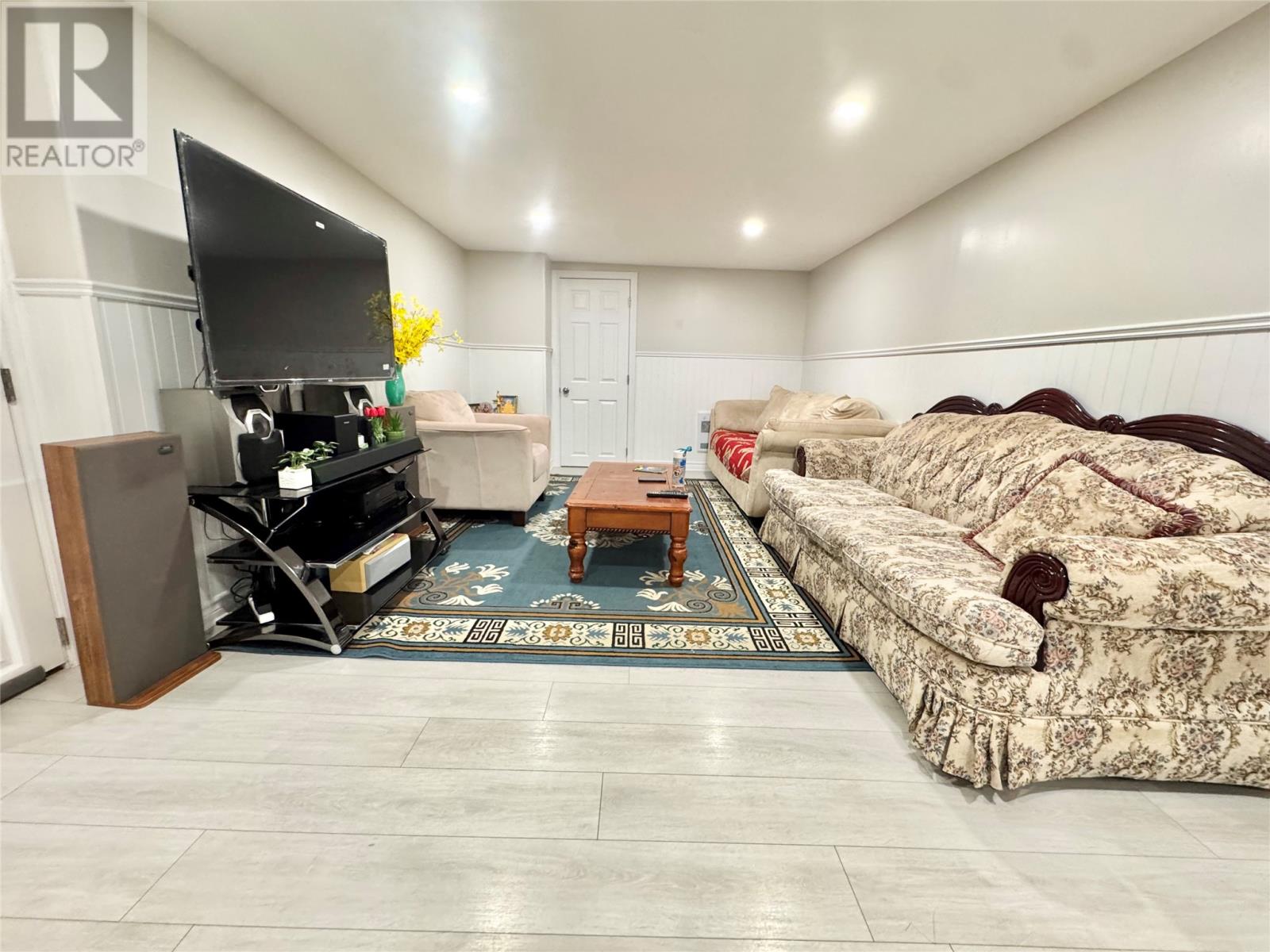 172 Elizabeth Drive - 23