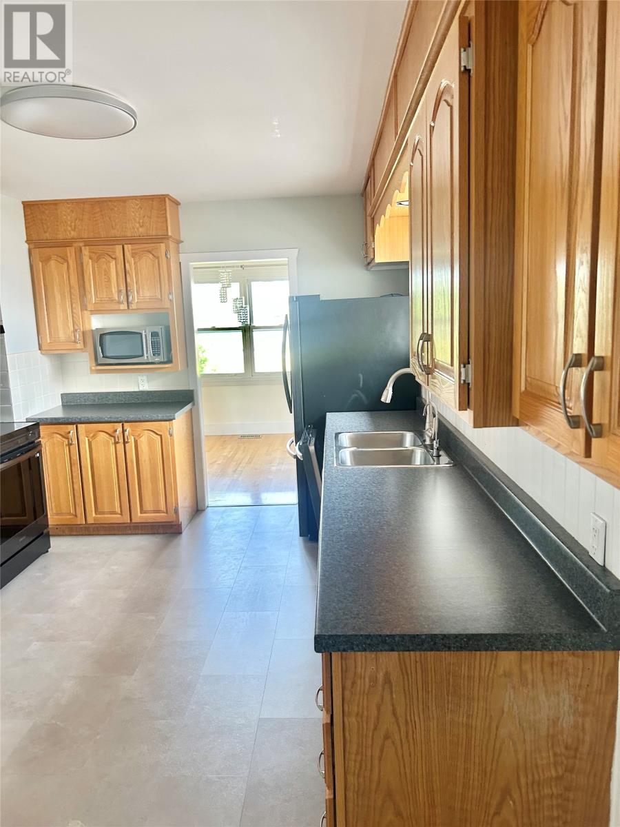 172 Elizabeth Drive - 4
