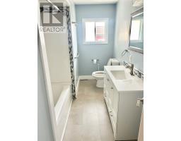172 Elizabeth Drive thumbnail 14