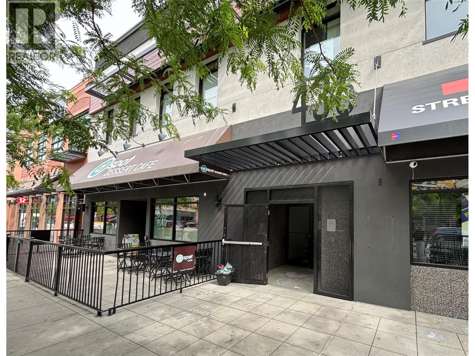 2 436 Bernard Avenue, Kelowna