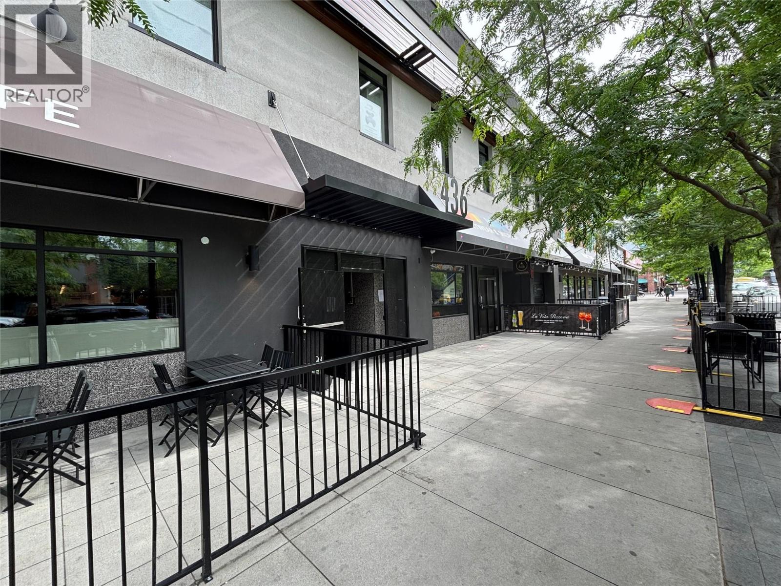 2 436 Bernard Avenue, Kelowna