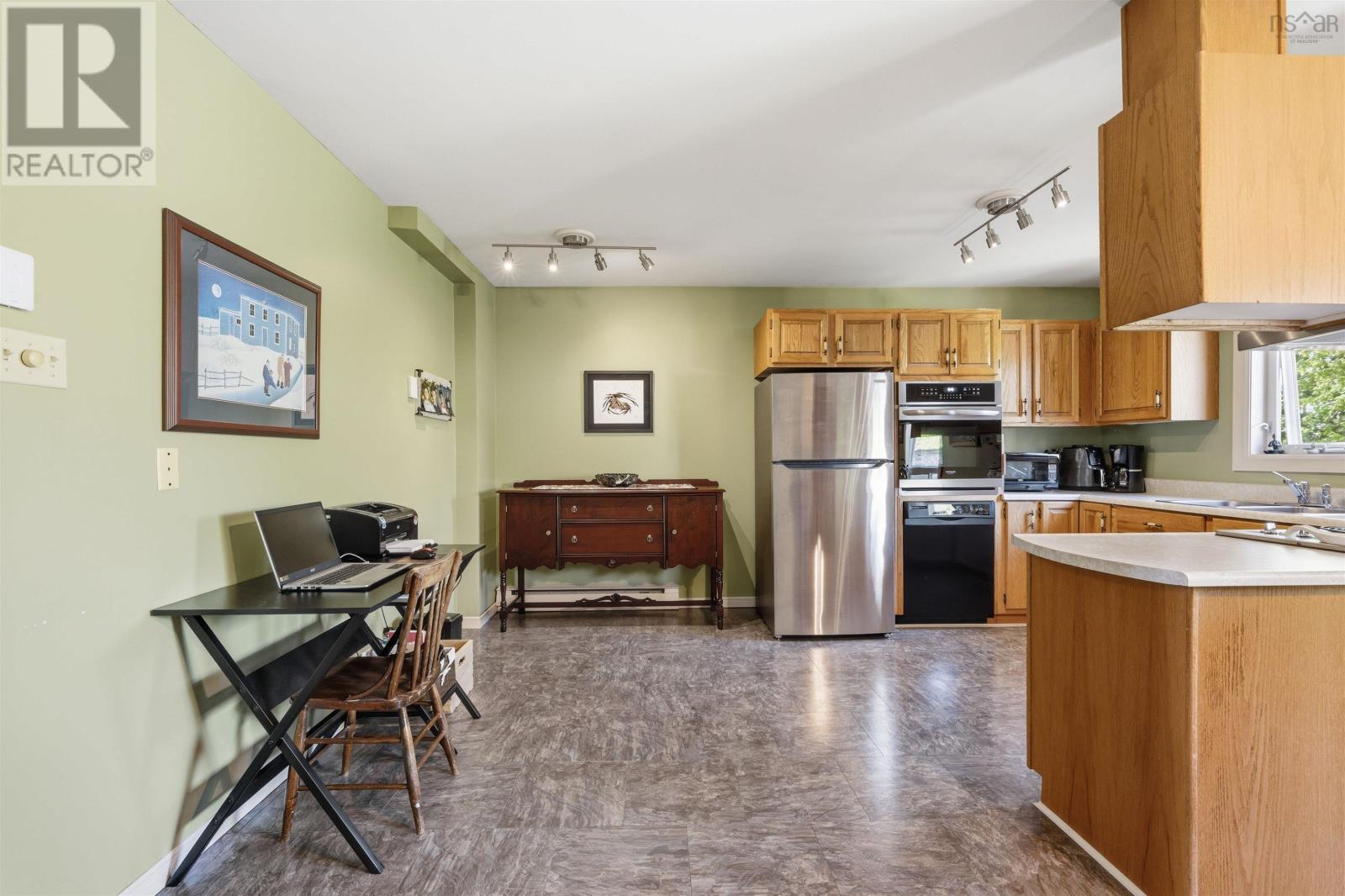 438 Auburn Drive - 13