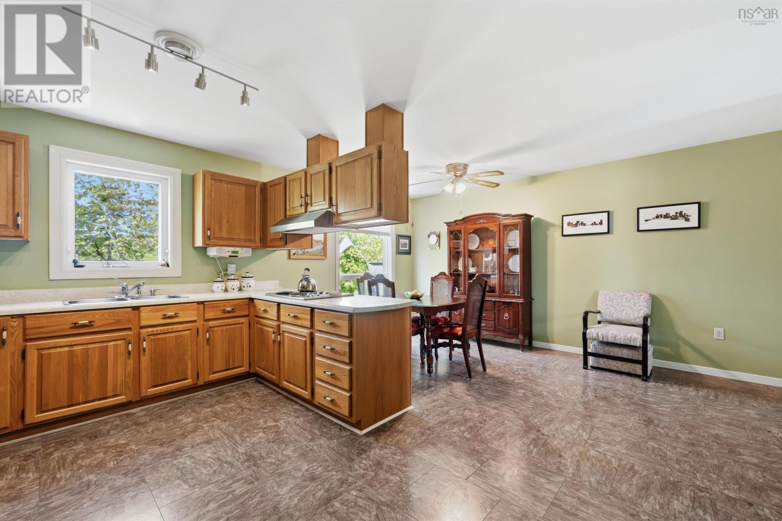 438 Auburn Drive - 15
