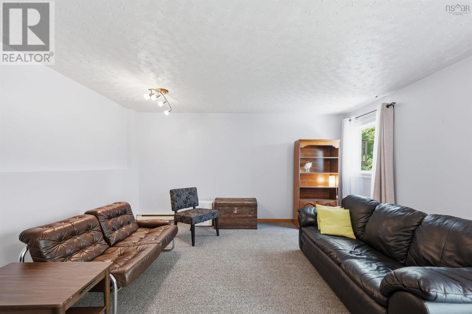 438 Auburn Drive - 33