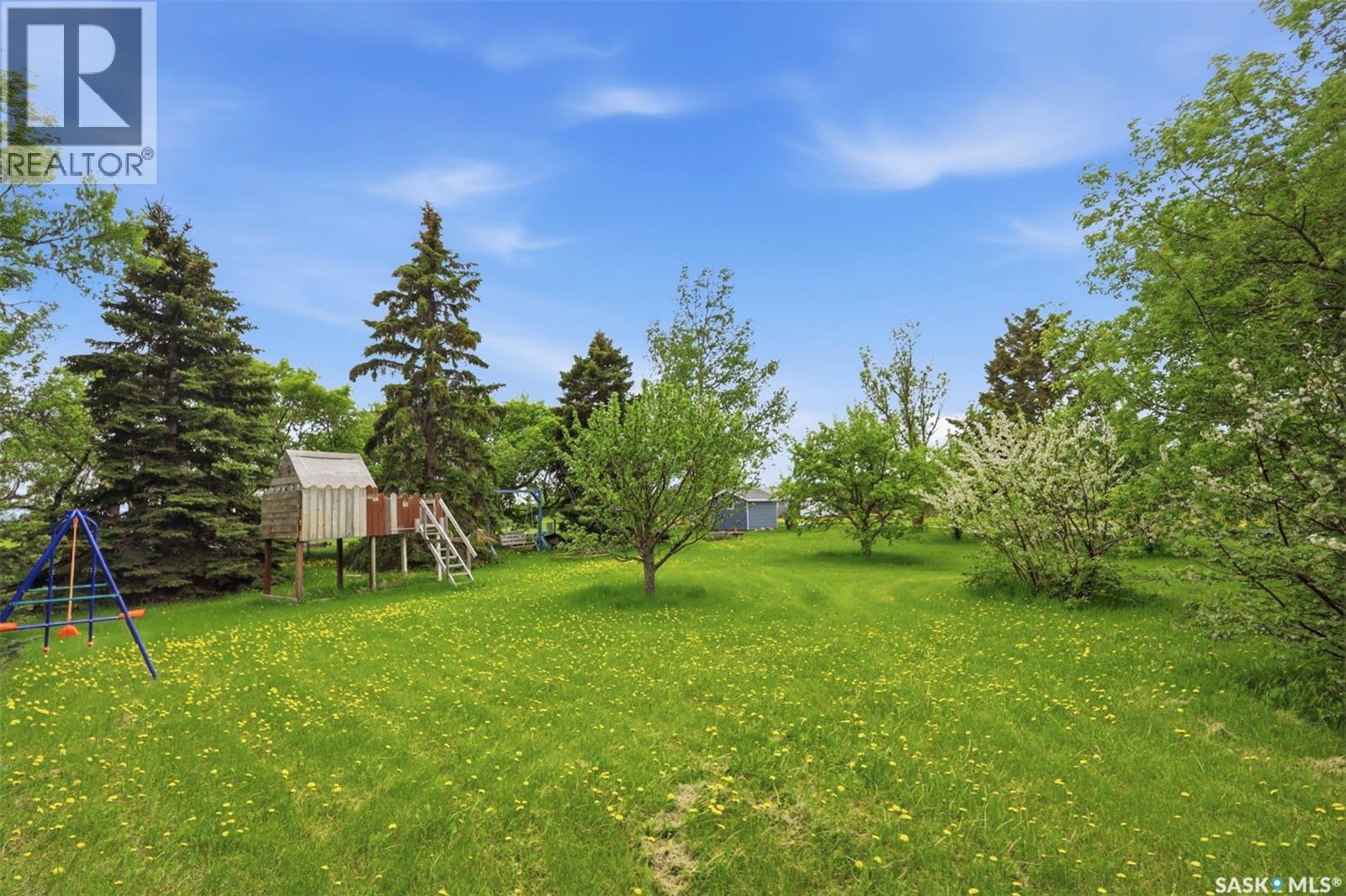 'LAND OF THE LIVING SKIES' ACREAGE - 40
