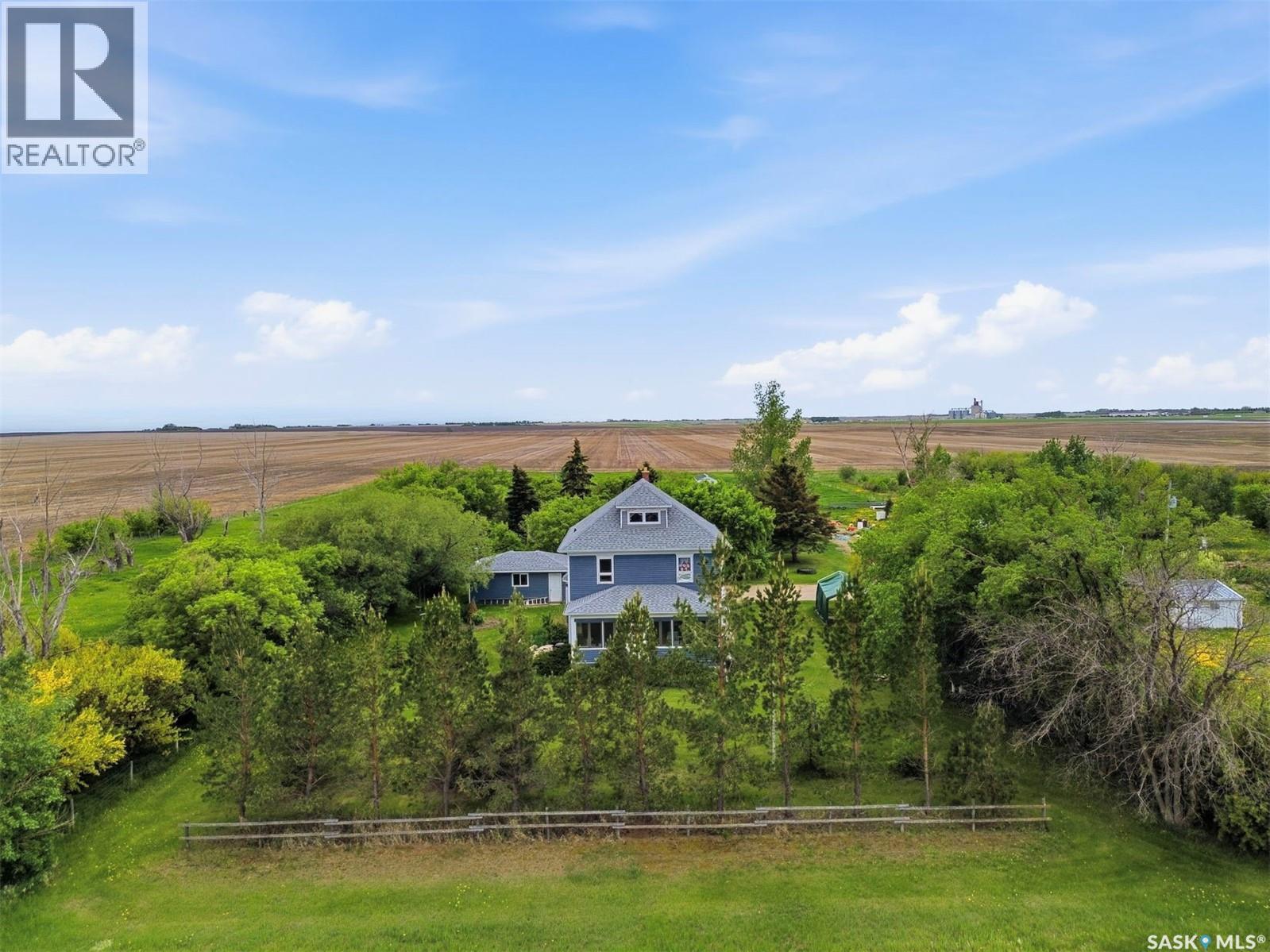 'LAND OF THE LIVING SKIES' ACREAGE - 42