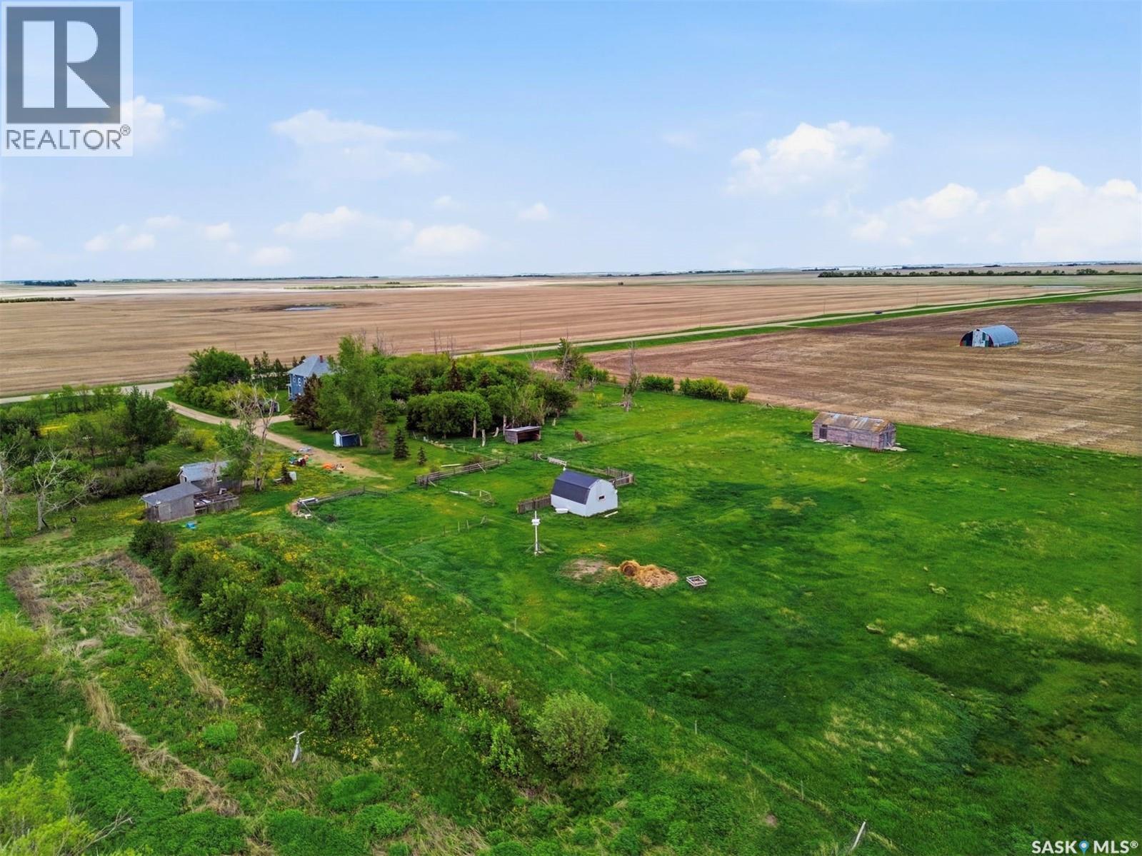 'LAND OF THE LIVING SKIES' ACREAGE - 43