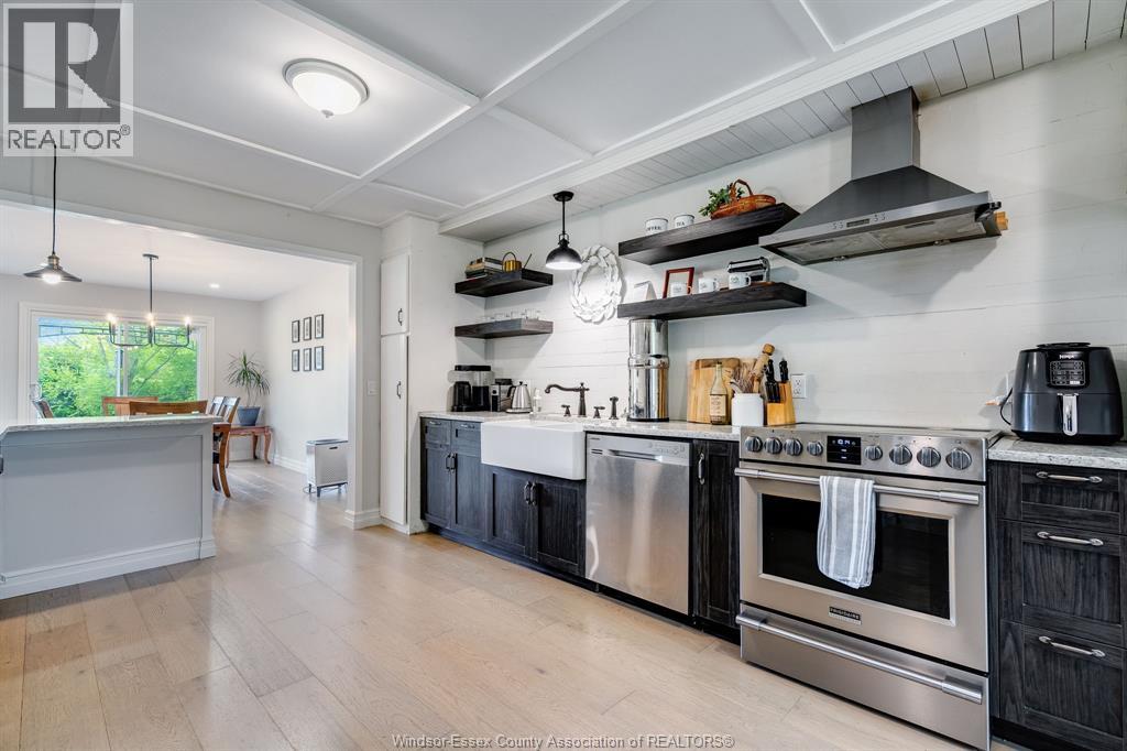 52 Robinson STREET - 12