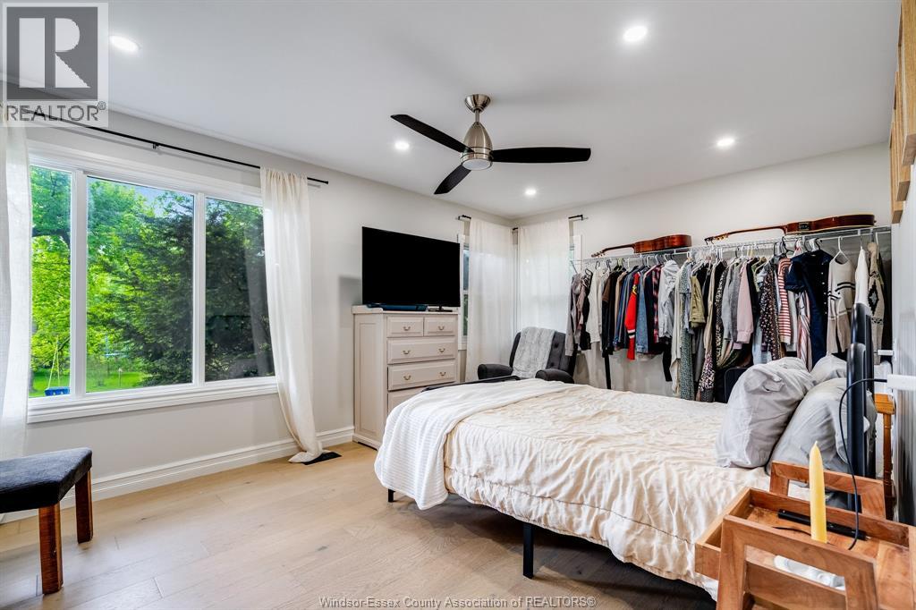 52 Robinson STREET - 14