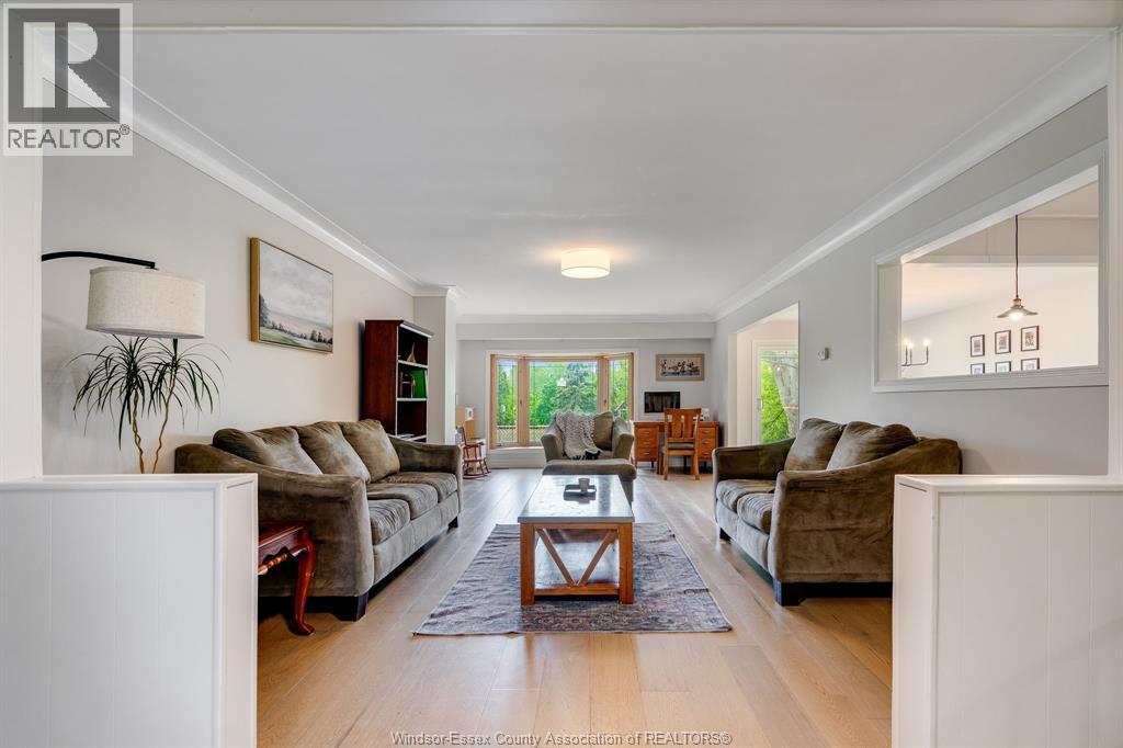 52 Robinson STREET - 2