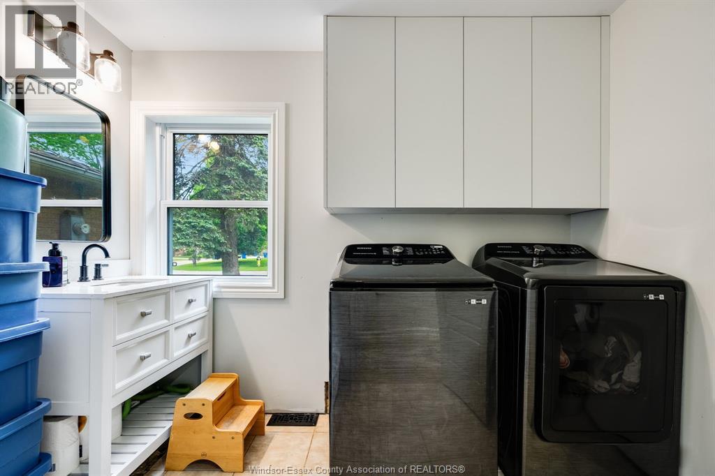 52 Robinson STREET - 20