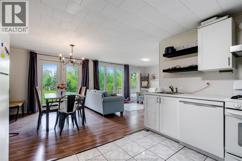 52 Robinson STREET - 23