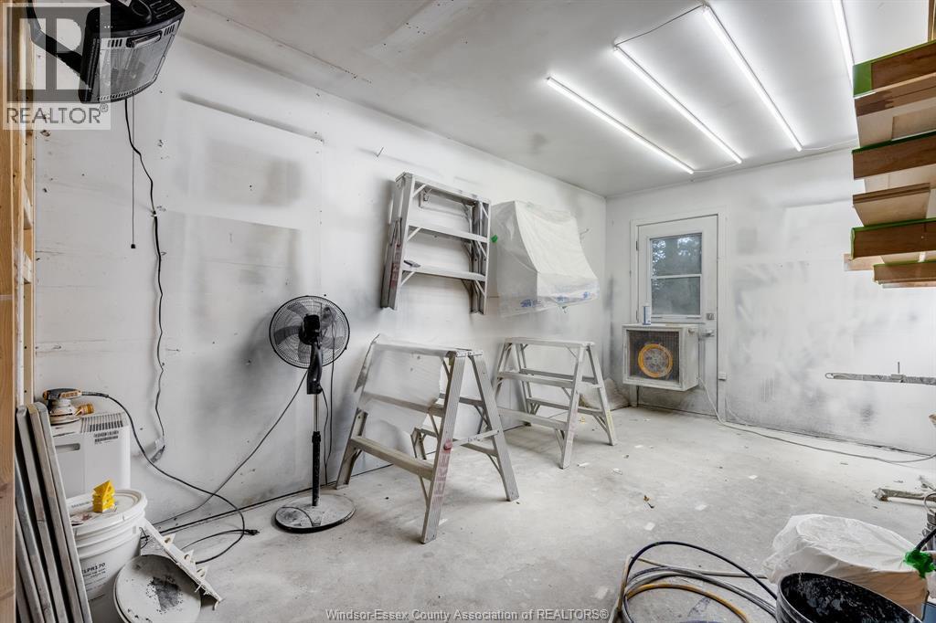 52 Robinson STREET - 33